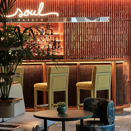 Corinthia Готель 5*