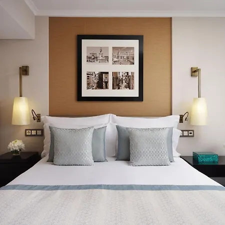 Hotel Corinthia