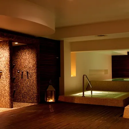 Hotel Corinthia