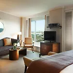 Ξενοδοχείο Corinthia 5*