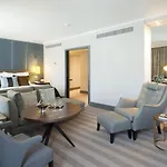 Ξενοδοχείο Corinthia 5*