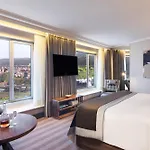 酒店 Corinthia 5*